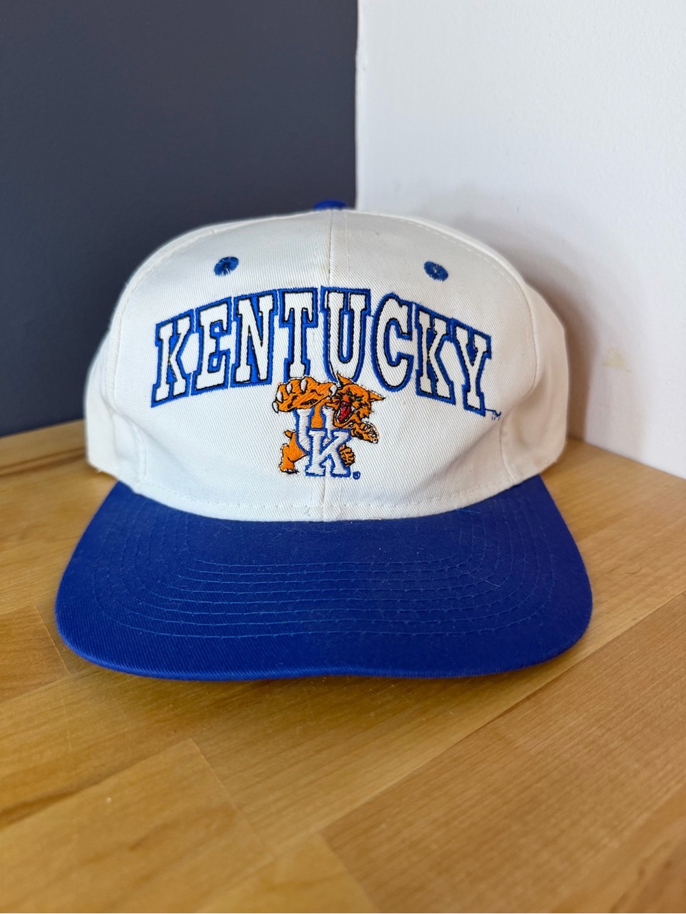 Kentucky Wildcats Vintage NCAA White and Blue Snapback Hat